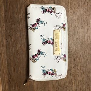 minnie wallet